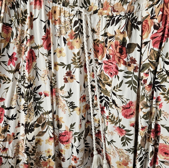 Torrid floral peasant dress - Picture 2 of 5